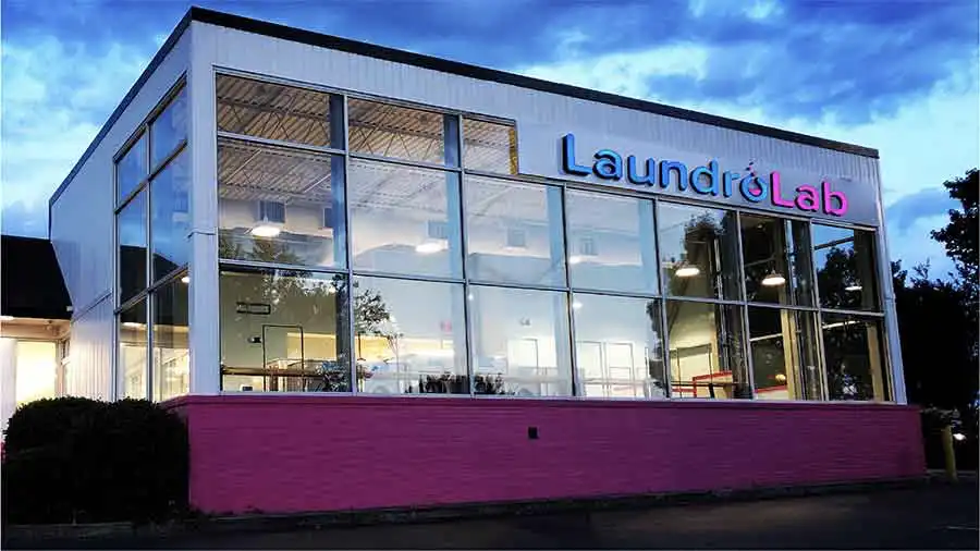Exterior of a LaundroLab franchise location