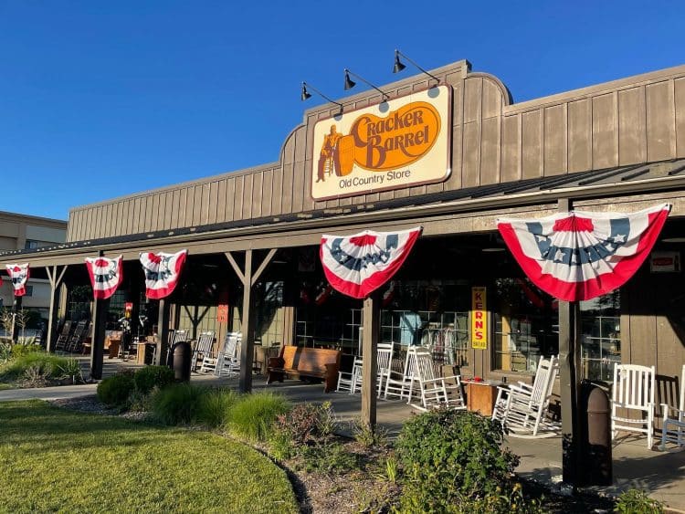 Cracker Barrel , fast-casual brand that didn’t franchise