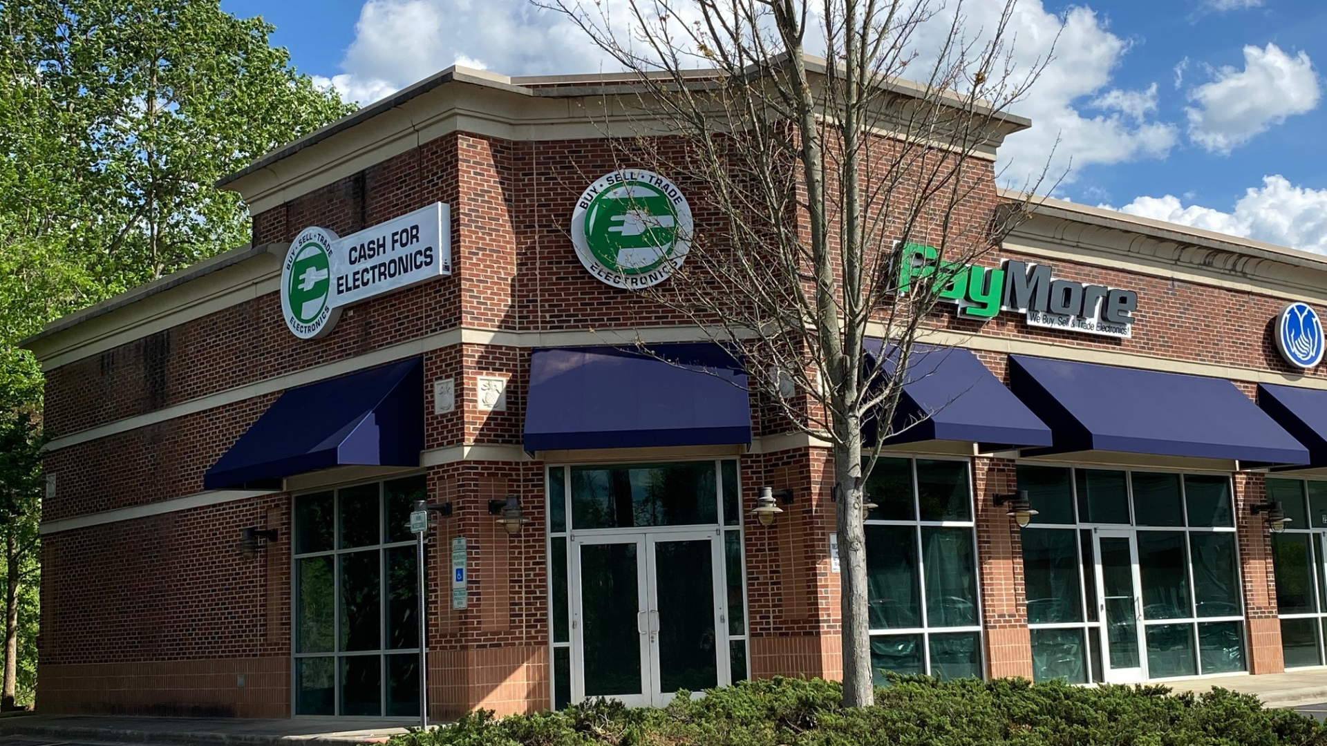 PayMore Franchises Will Soon Open Coast to Coast