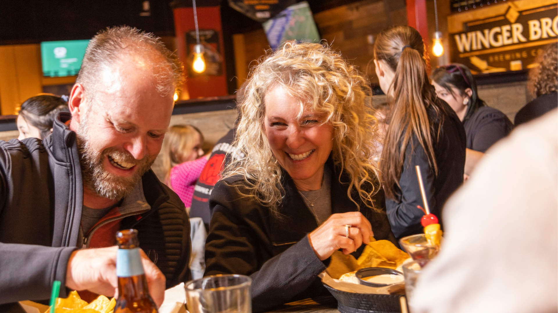 wingers franchise, experiential dining