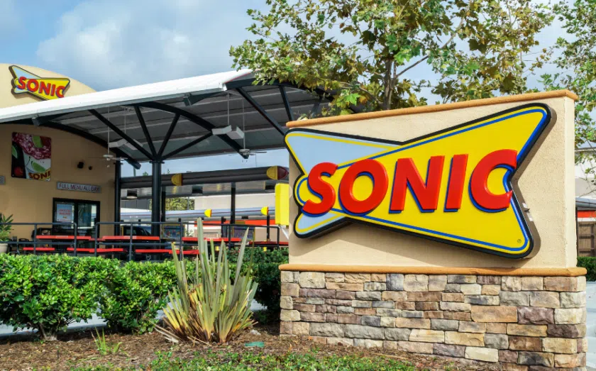 Fast-food franchises with gluten-free options