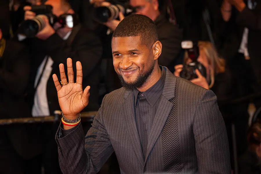Usher, Daves Hot Chicken