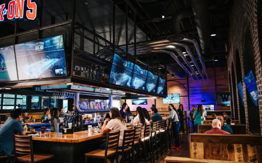 Top Sports Bar Franchises for the 2024 NFL Draft