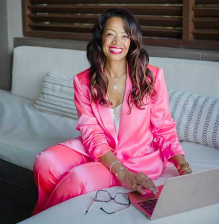 Karen Diaz Meaike, Blushington franchise owner