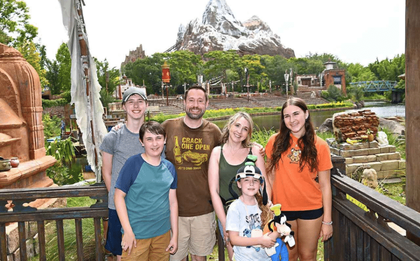 City Wide franchisees Rob and Kristi Hildebrant with their family