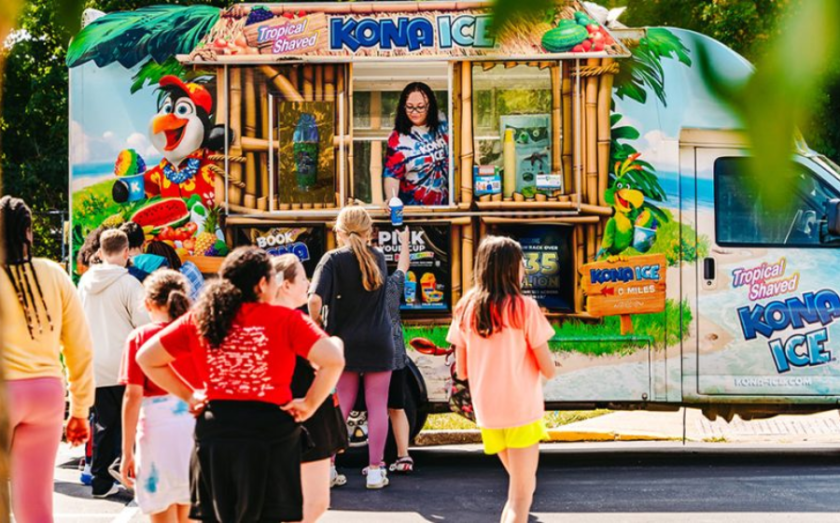 Beach-Themed Restaurant Franchises - Kona Ice