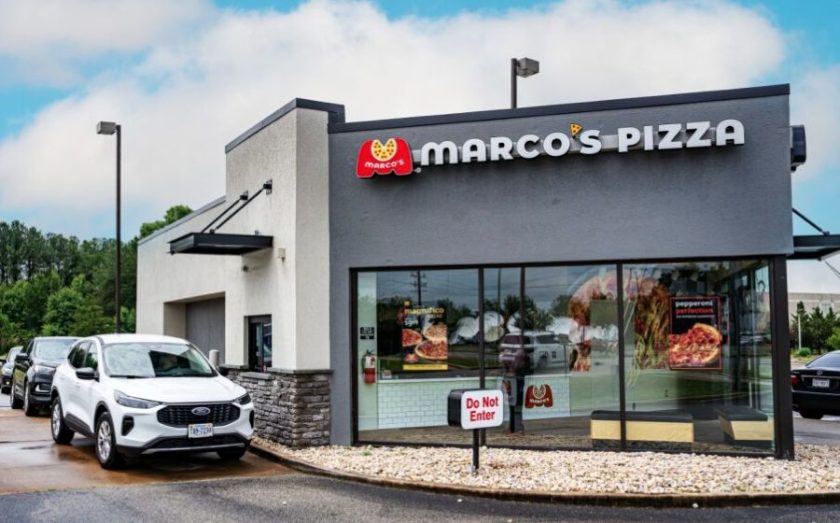 Marco's Pizza franchise exterior
