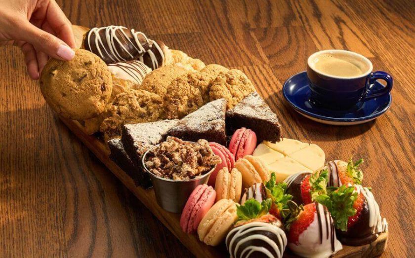Valentine’s Day 2026: Best Restaurant Deals and Specials -la Madeleine