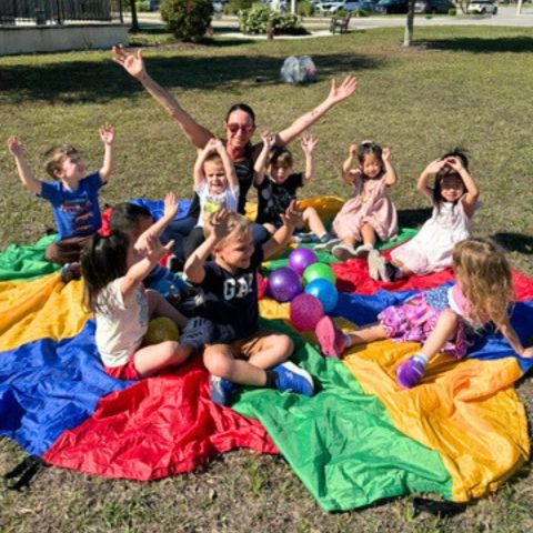 Creative Kids Movement Network franchisee Nicole Zornitzer with children
