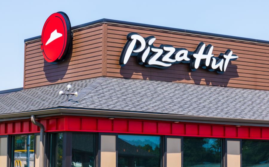 Exterior of a Pizza Hut franchise