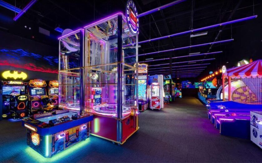 Monster Mini Golf franchise, inteiror