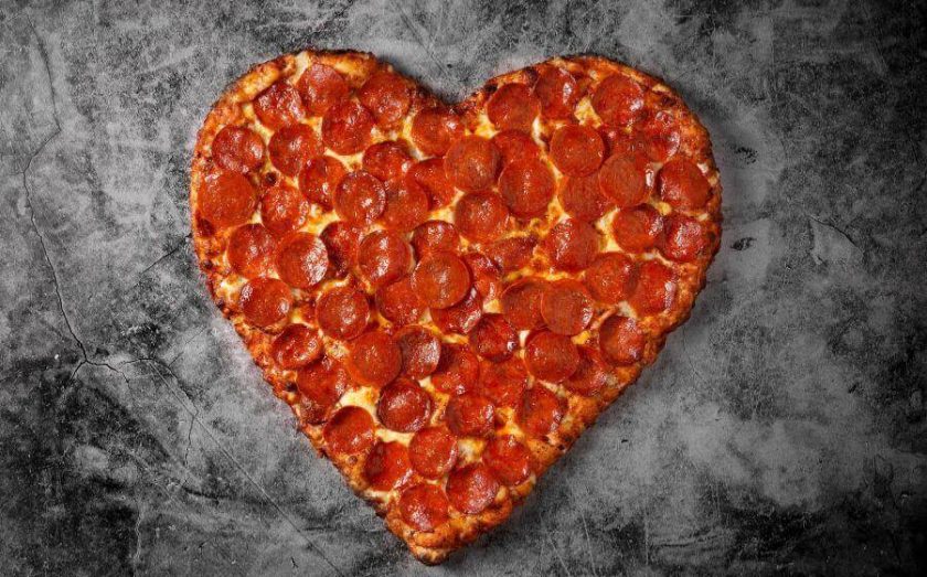 Mother’s Day 2026: Best Restaurant Deals and Specials - Round Table Pizza