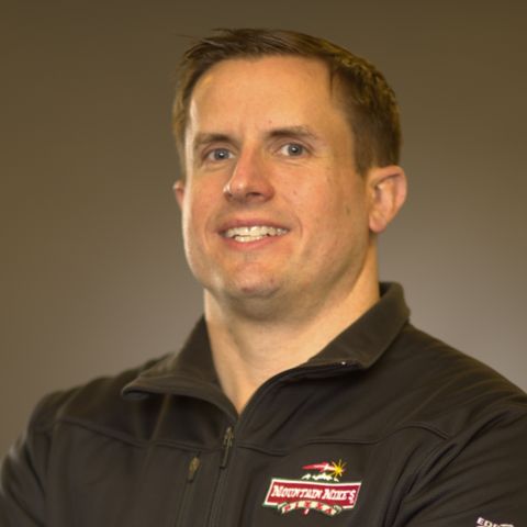 Ryan Lulow, Mountain Mike's Pizza - Franchise News - HireWire BODY